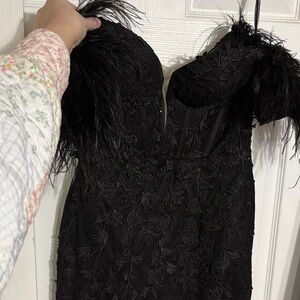 Elegant Black Feathered Women's Dress
